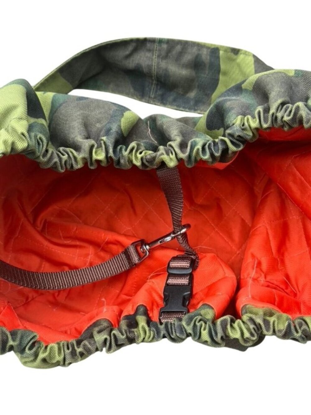 Wagwear Messenger Pouch Carrier in Camo - Picture 3 of 6